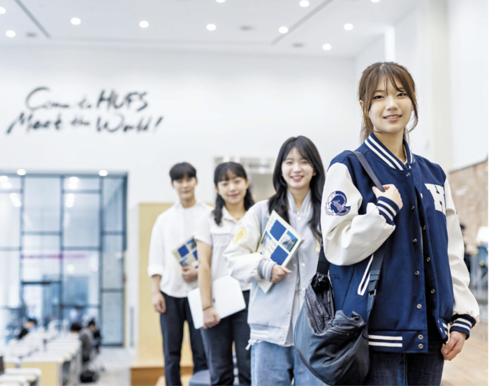 [조선일보] "AI로 재편되는 대학 교육" LG CNS와 계약학과 추진... 글로벌 AI 인재 키운다 이미지